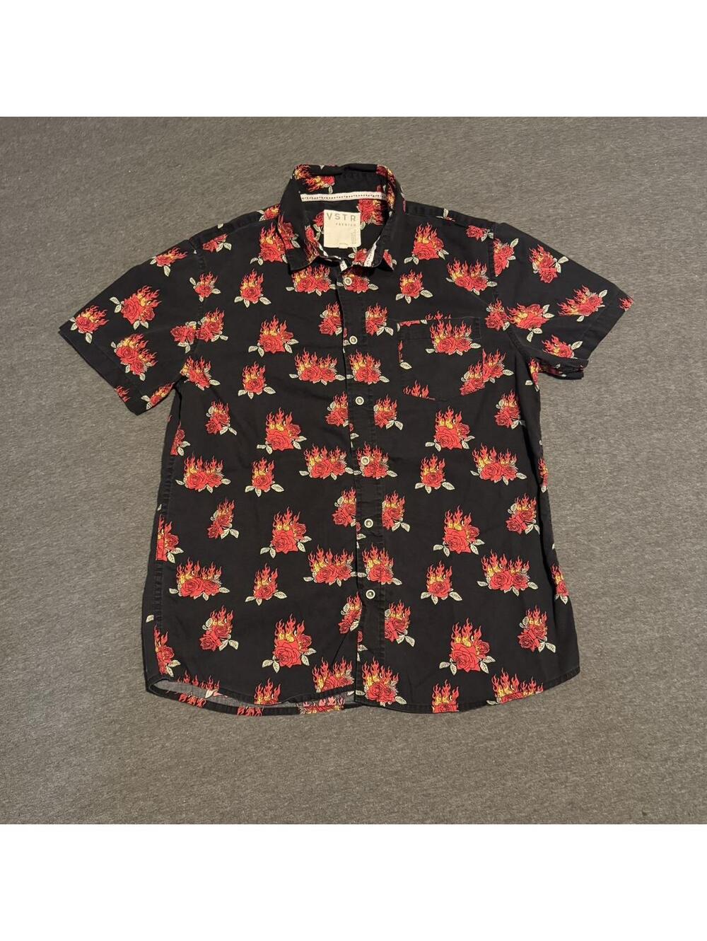 Black and red floral button-up shirt #floral #buttonup